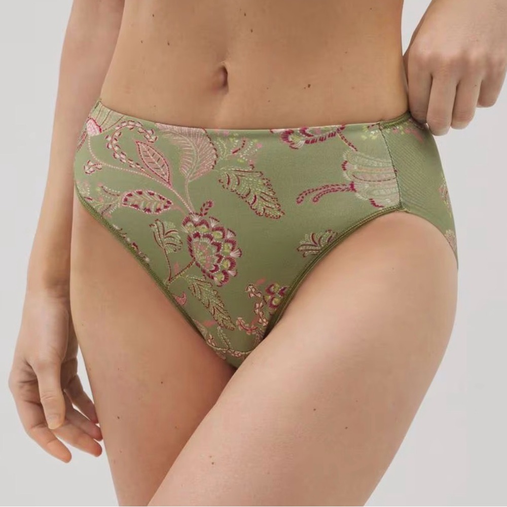 Soma Vanishing Tummy High-Leg Brief